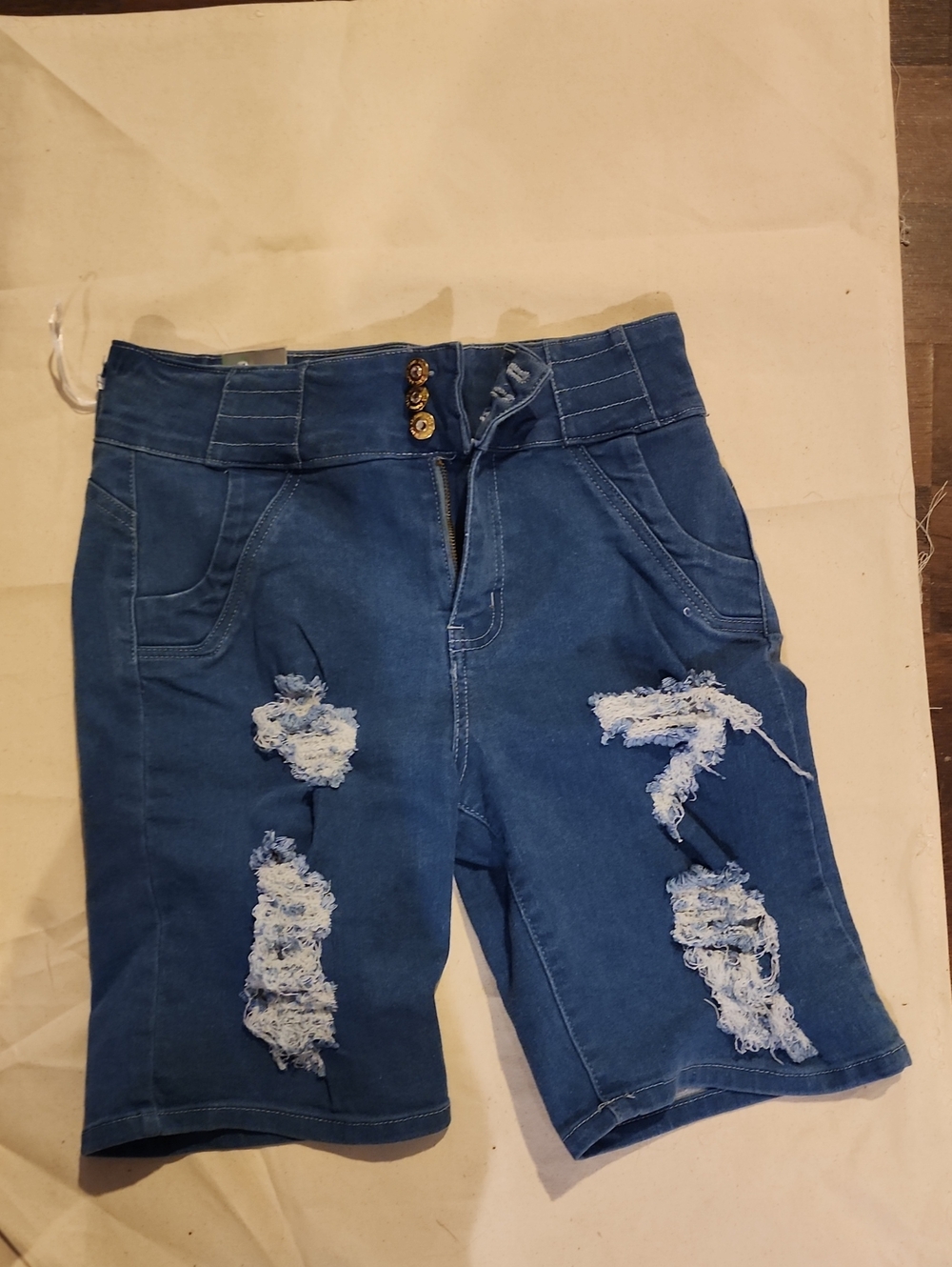 Kalowa  Lady's Distressed Blue Denim Jean Shorts